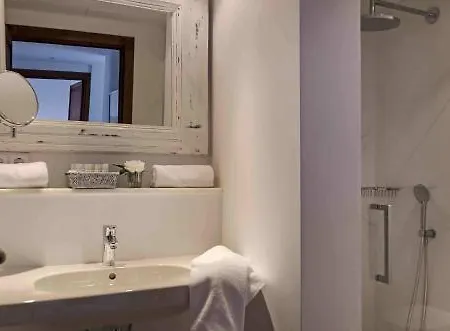 Staycatalina Boutique Aparthotel 4*